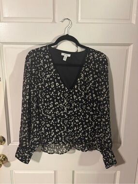Nine West Black and White Leopard Print V-Neck Blouse